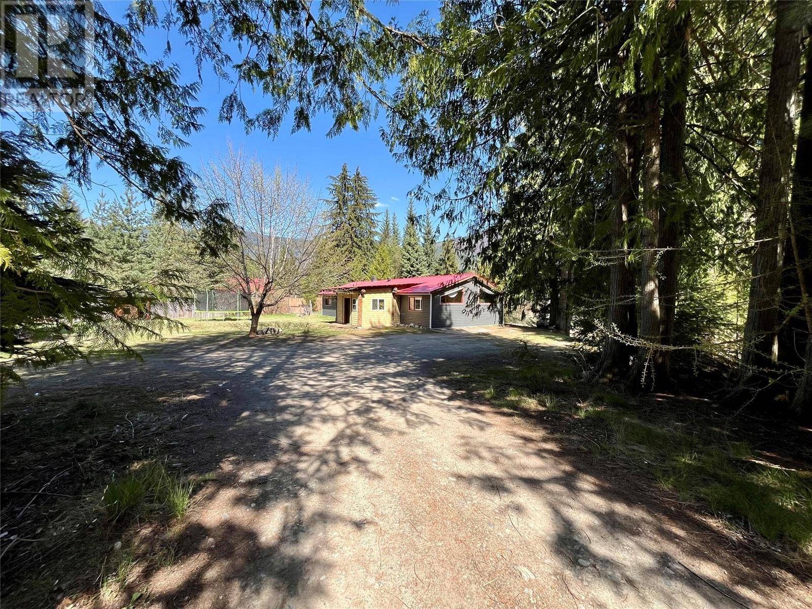 Slocan, BC V0G2C0,8832 SLOCAN WEST RD Slocan West Road