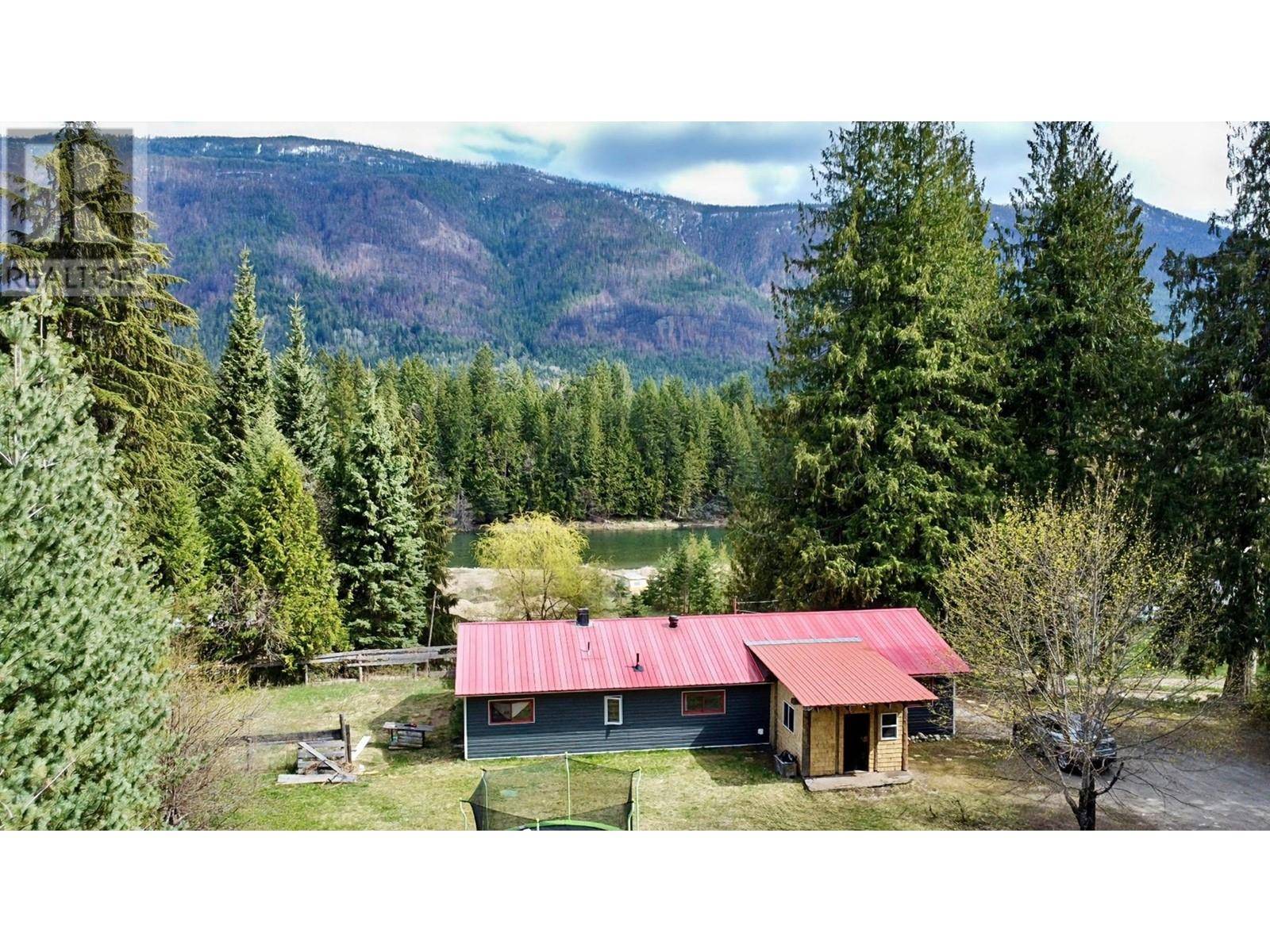 Slocan, BC V0G2C0,8832 SLOCAN WEST RD Slocan West Road