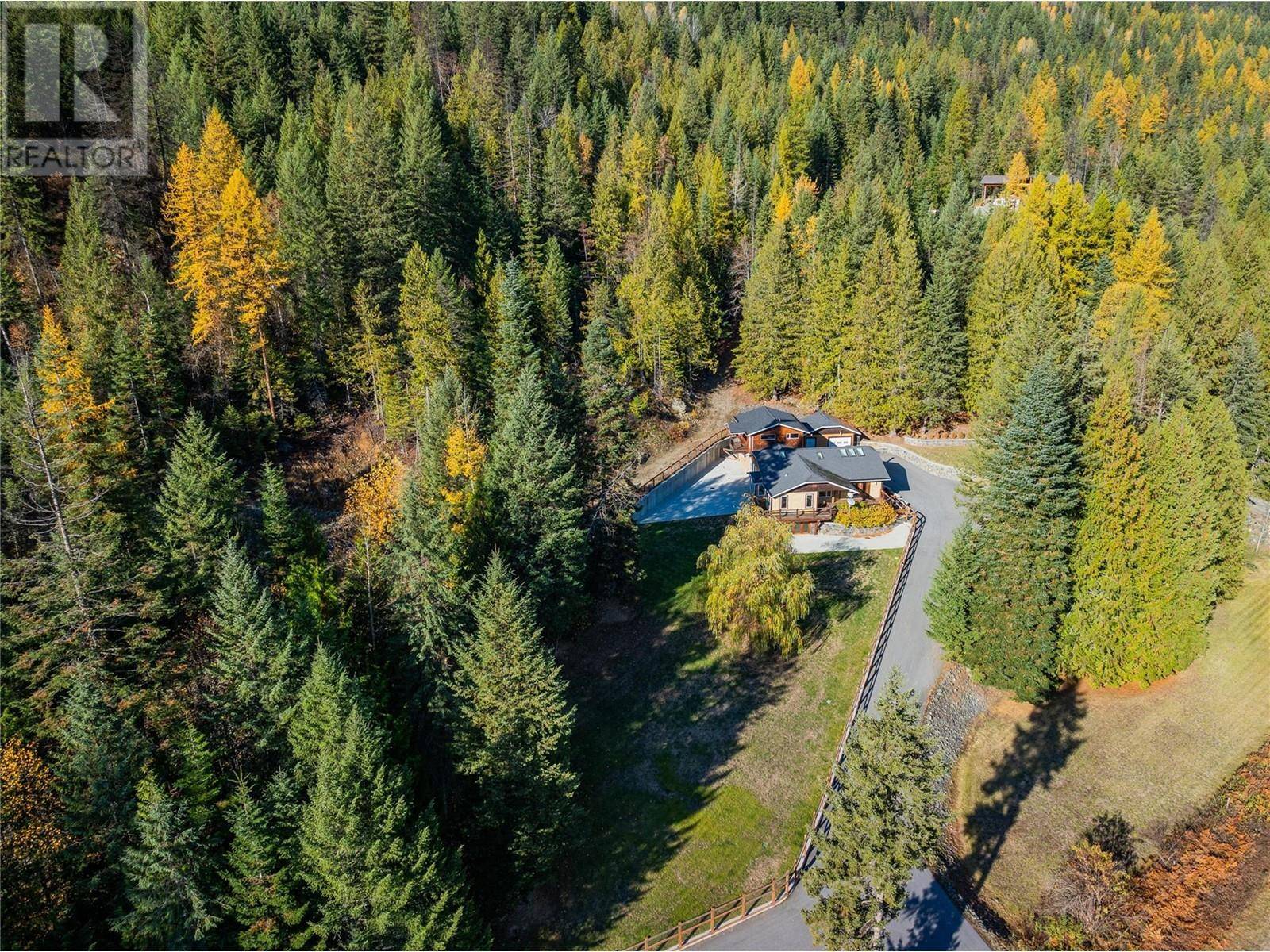 Rossland, BC V0G1Y0,635 Highway 22 Highway