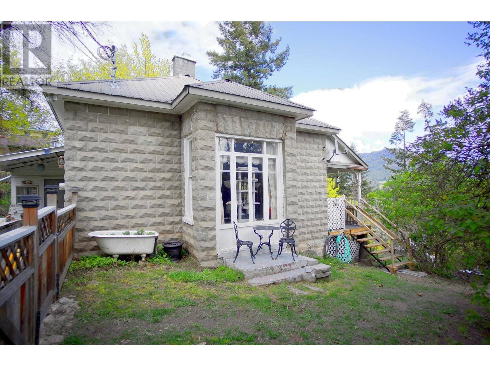 Enderby, BC V0E1V1,117 Cliffview Drive