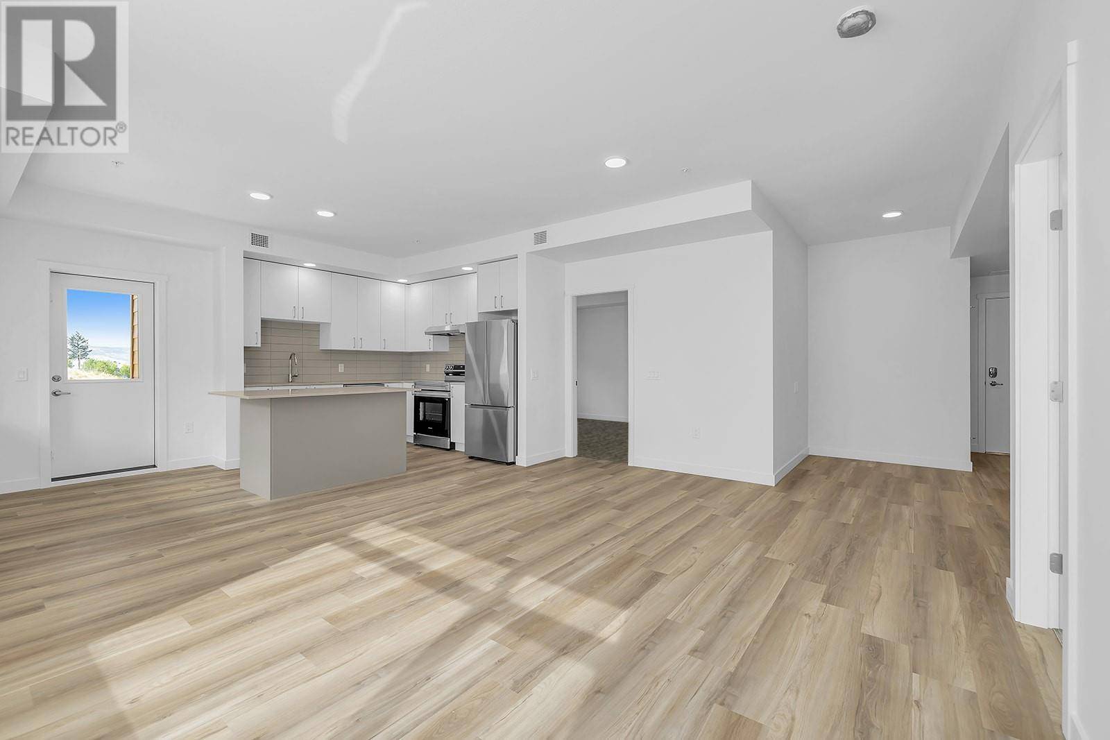 Kelowna, BC V1W0G8,1111 Frost RD #202