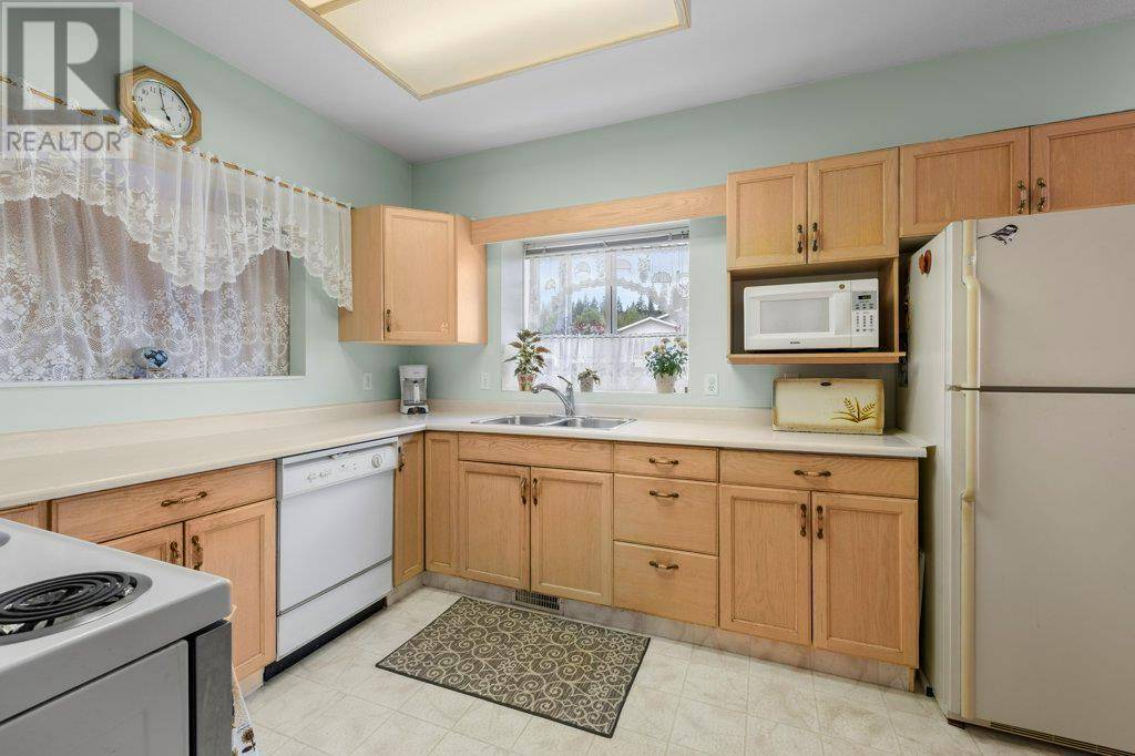 Kelowna, BC V1X7G6,1874 Parkview CRES #48