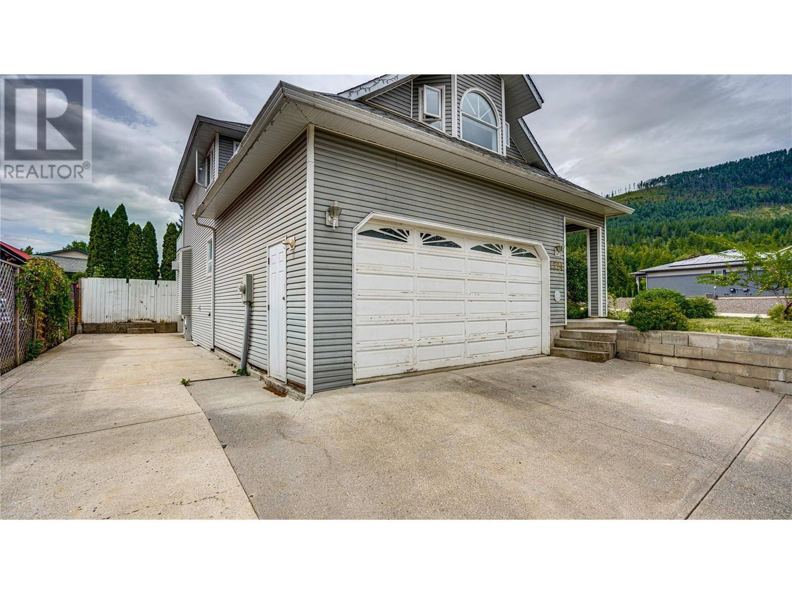 Lumby, BC V0E2G5,2224 Cedar Ridge Street