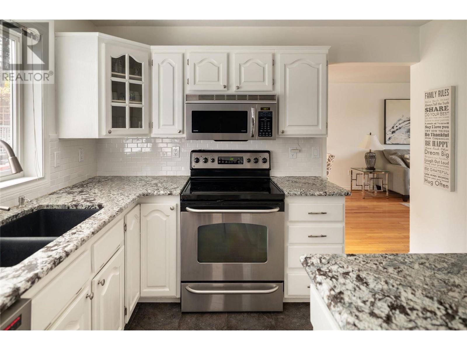 Kelowna, BC V1W4L2,438 Curlew Drive