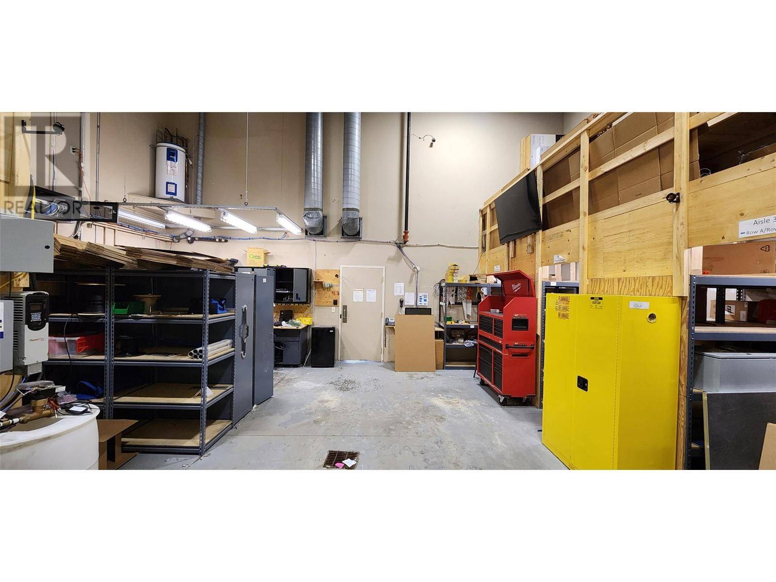 Kelowna, BC V1X7X6,140 Commercial DR #107