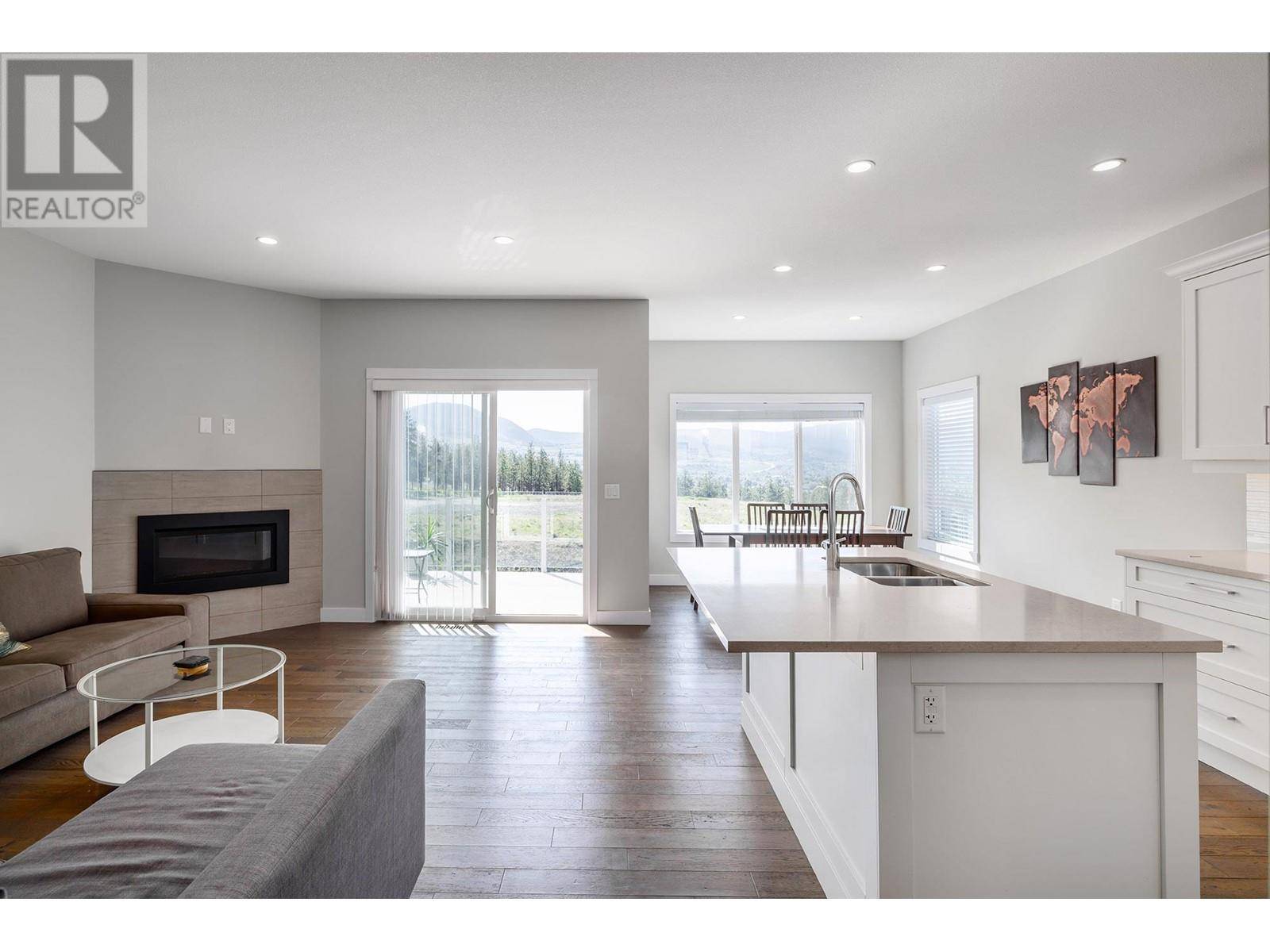 Kelowna, BC V1V0A4,3075 Vint RD #116