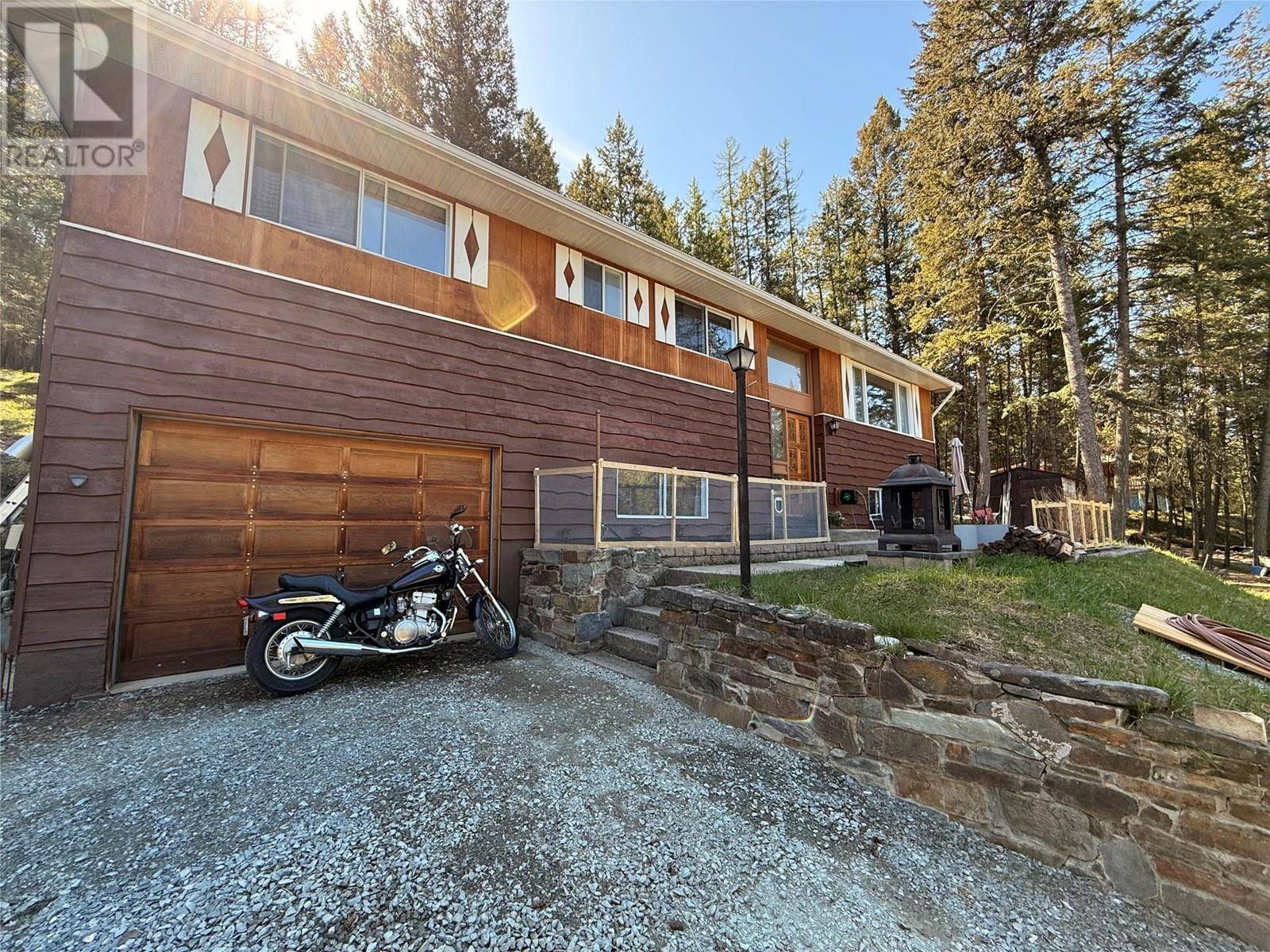 Cranbrook, BC V1C5A2,785 Silver Creek Road