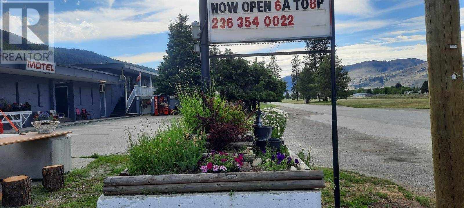 Midway, BC V0H1M0,622 Palmerston Avenue