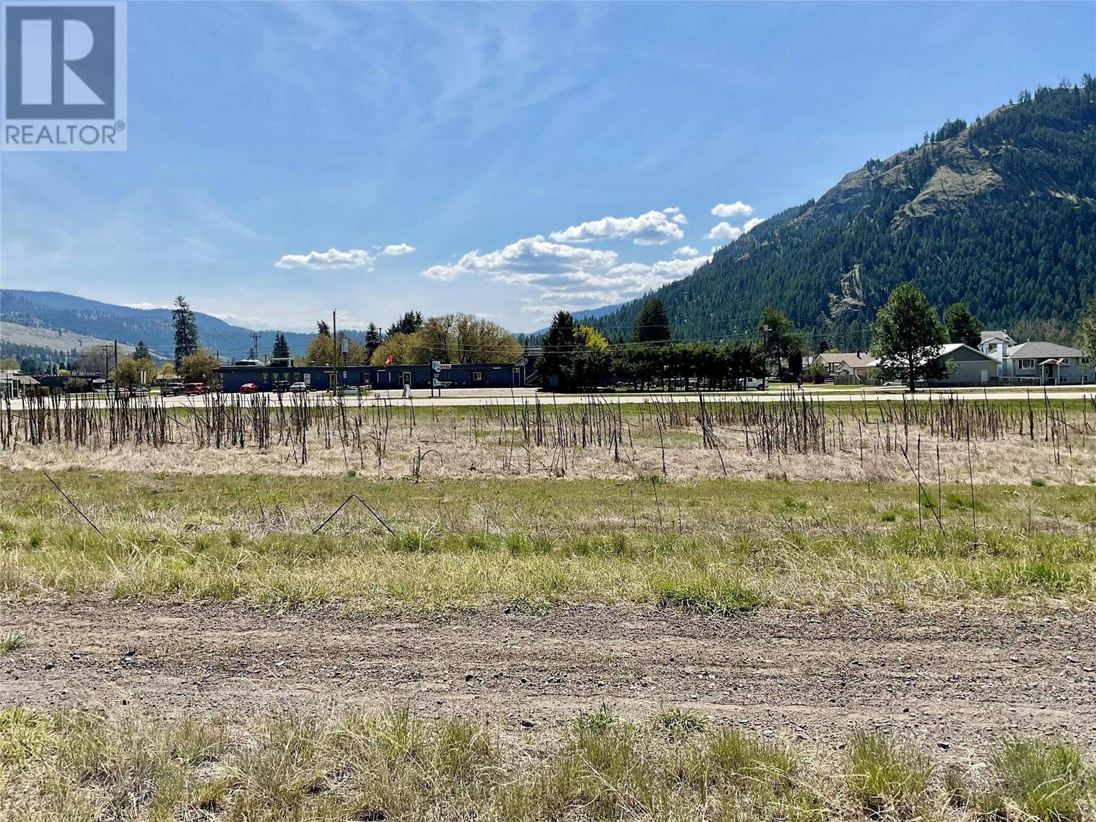 Midway, BC V0H1M0,622 Palmerston Avenue