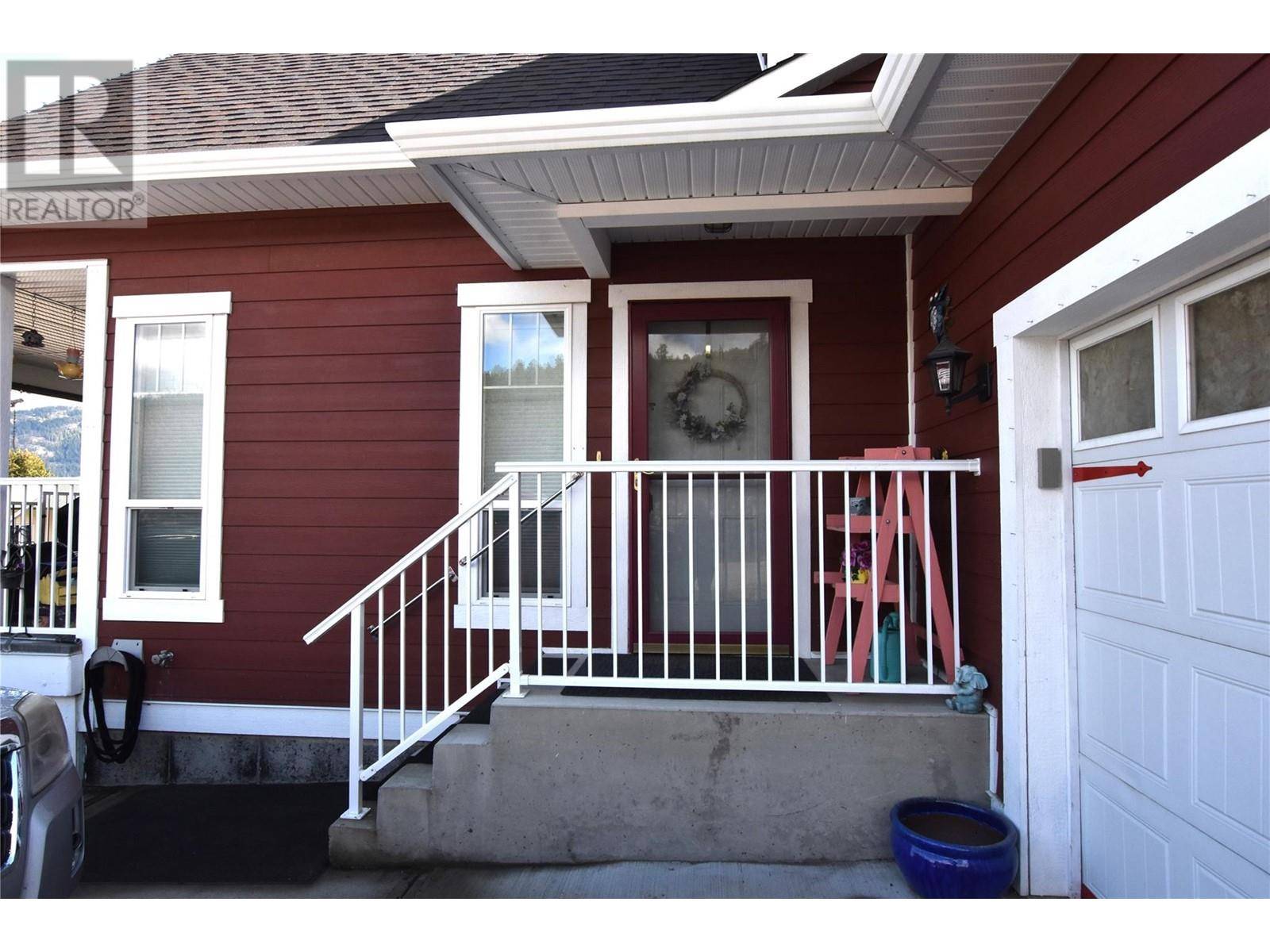 Vernon, BC V1H2A1,672 Cougar Street