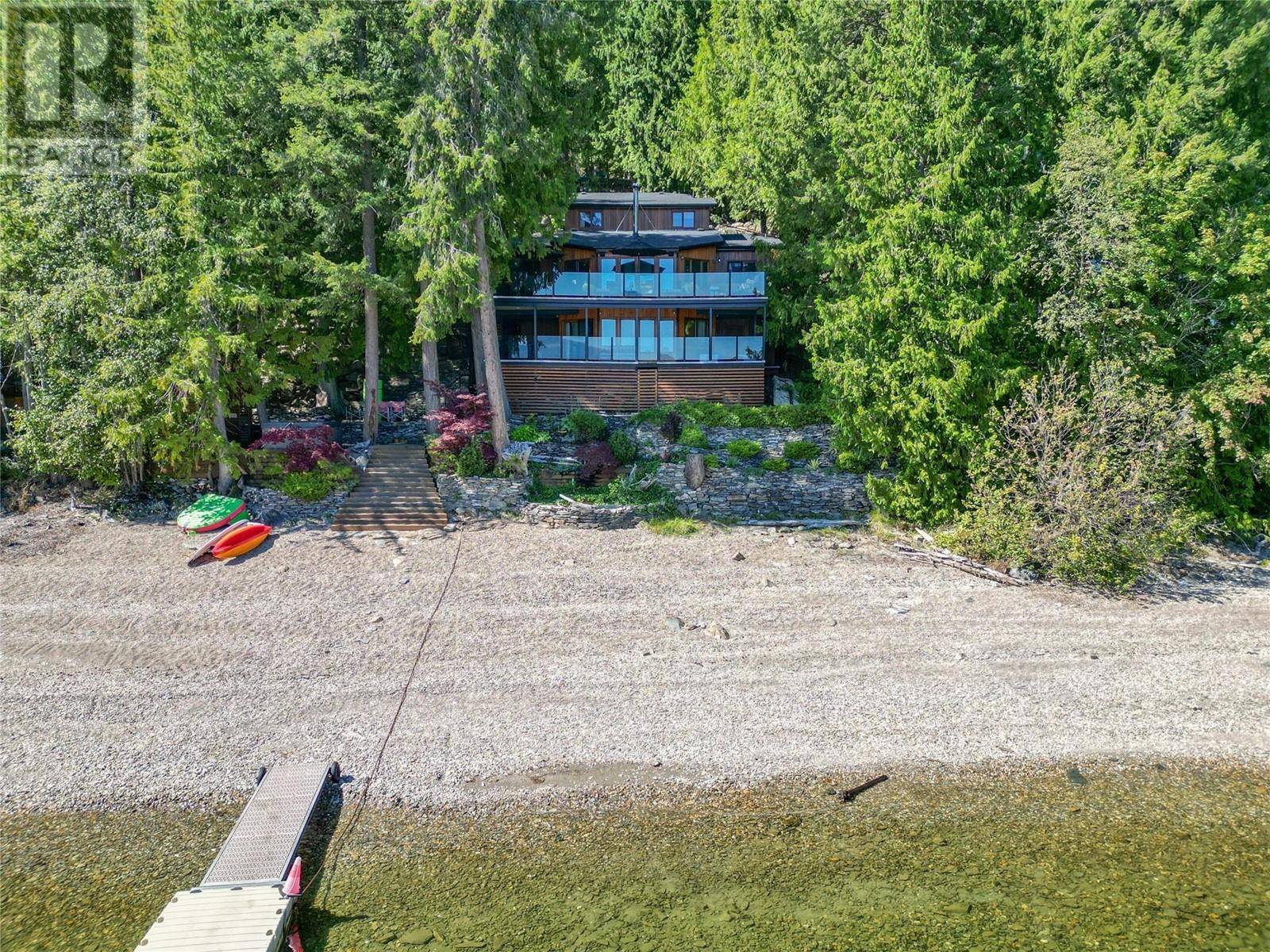 Tappen, BC V0E2X1,7302 Sunnybrae Canoe Point Road