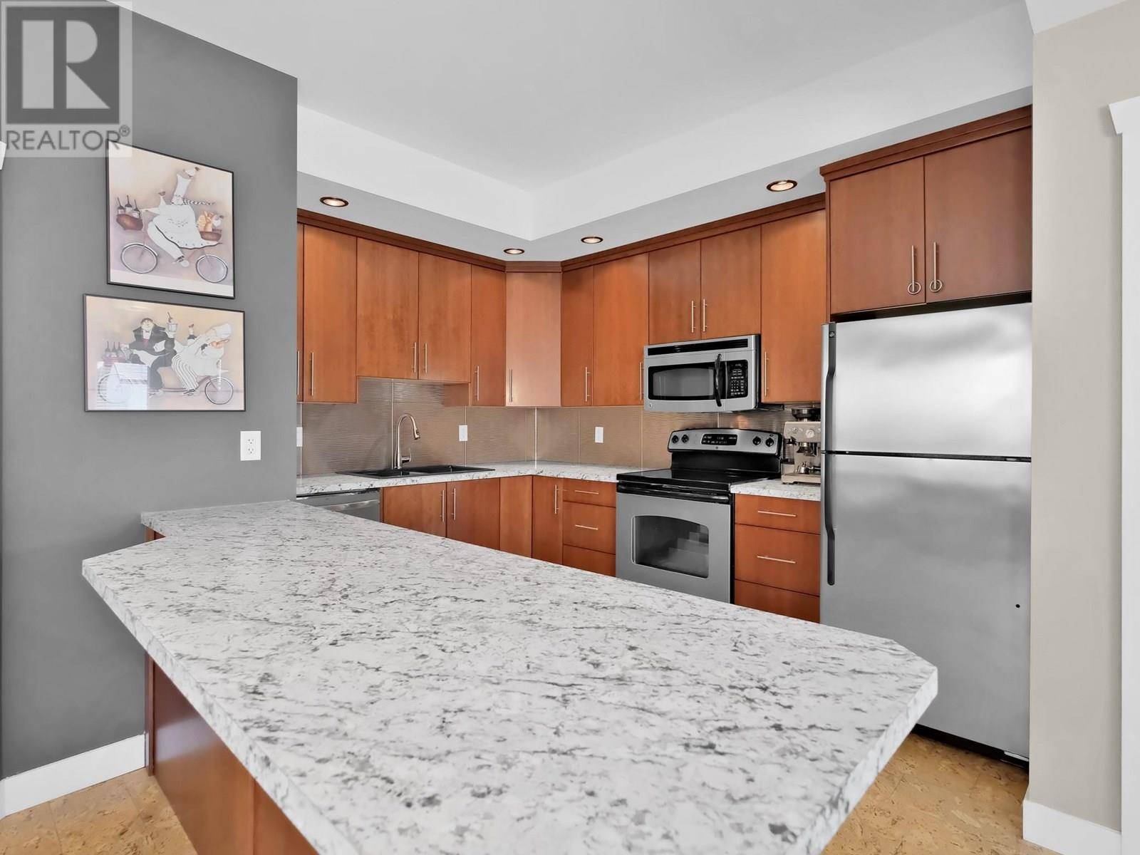 Penticton, BC V2A1K6,598 WESTMINSTER AVE West #102