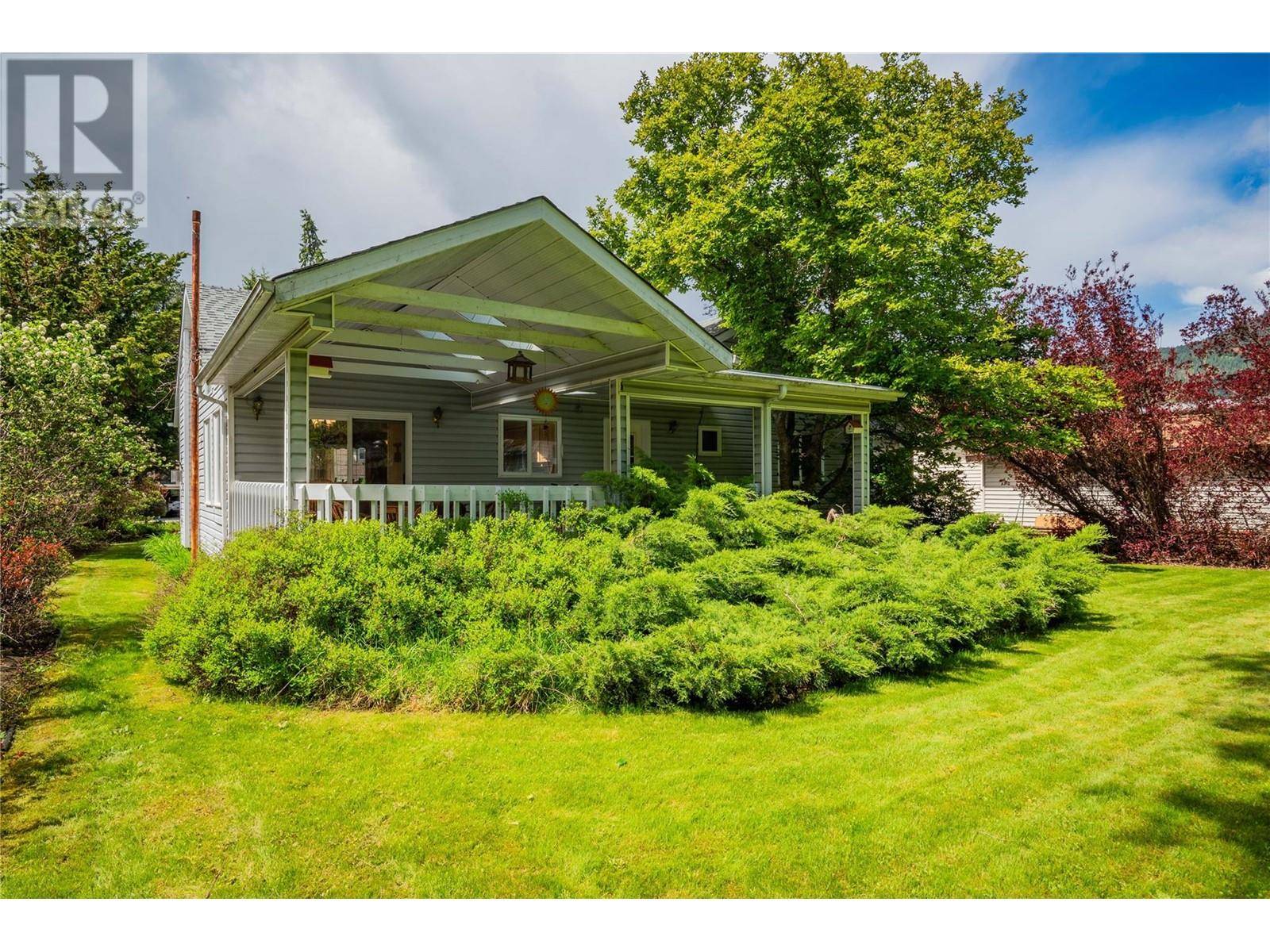 South Slocan, BC V0G2G1,2718 Fir Drive