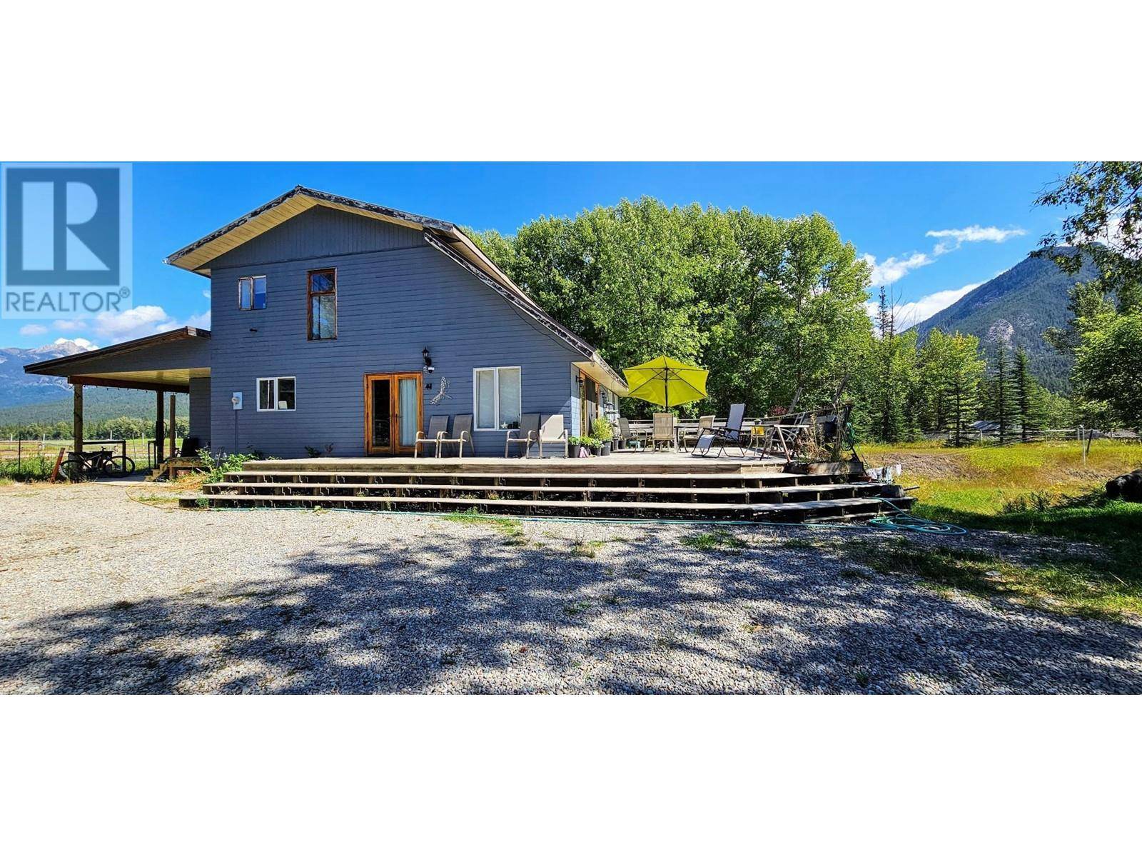 Skookumchuck, BC V0B2E0,3560 ISLAND POND Road