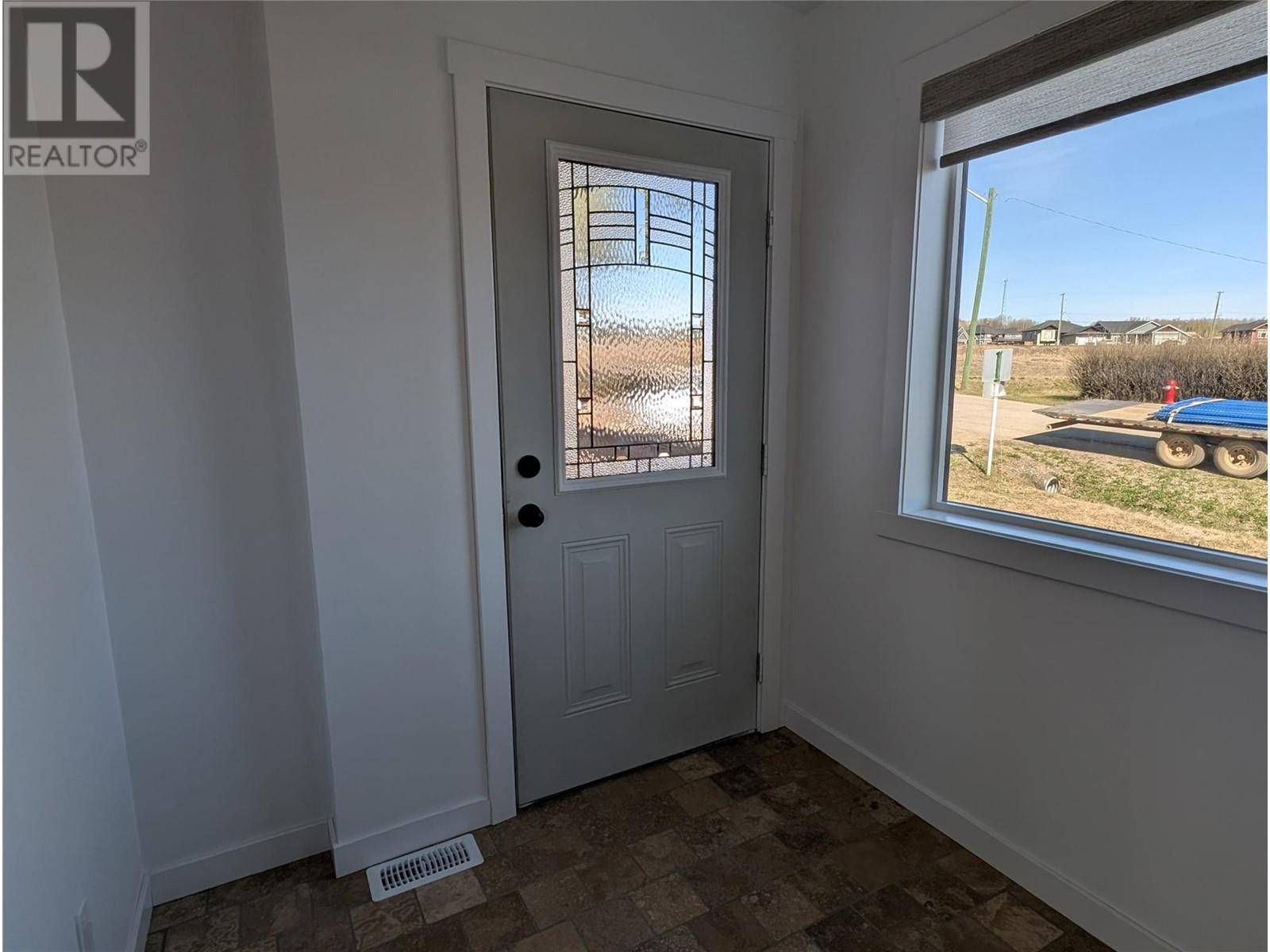 Pouce Coupe, BC V0C2C0,4803 50 Avenue