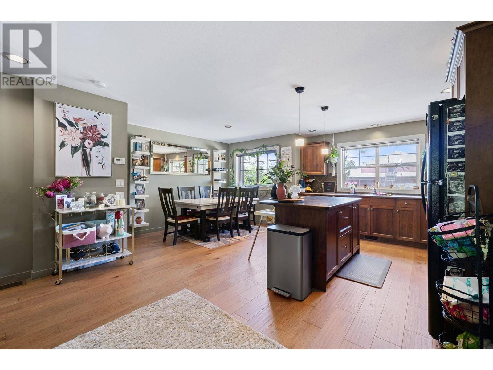 Kelowna, BC V1X8B1,146 McCurdy RD #2