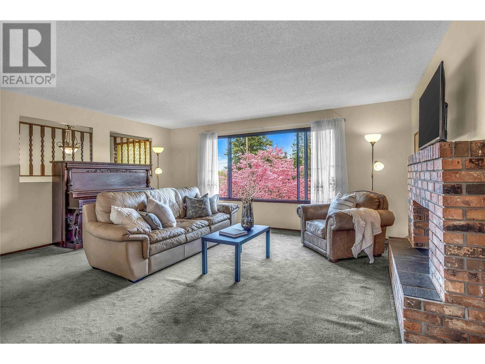 Lake Country, BC V4V1L3,10090 Kel Vern Crescent