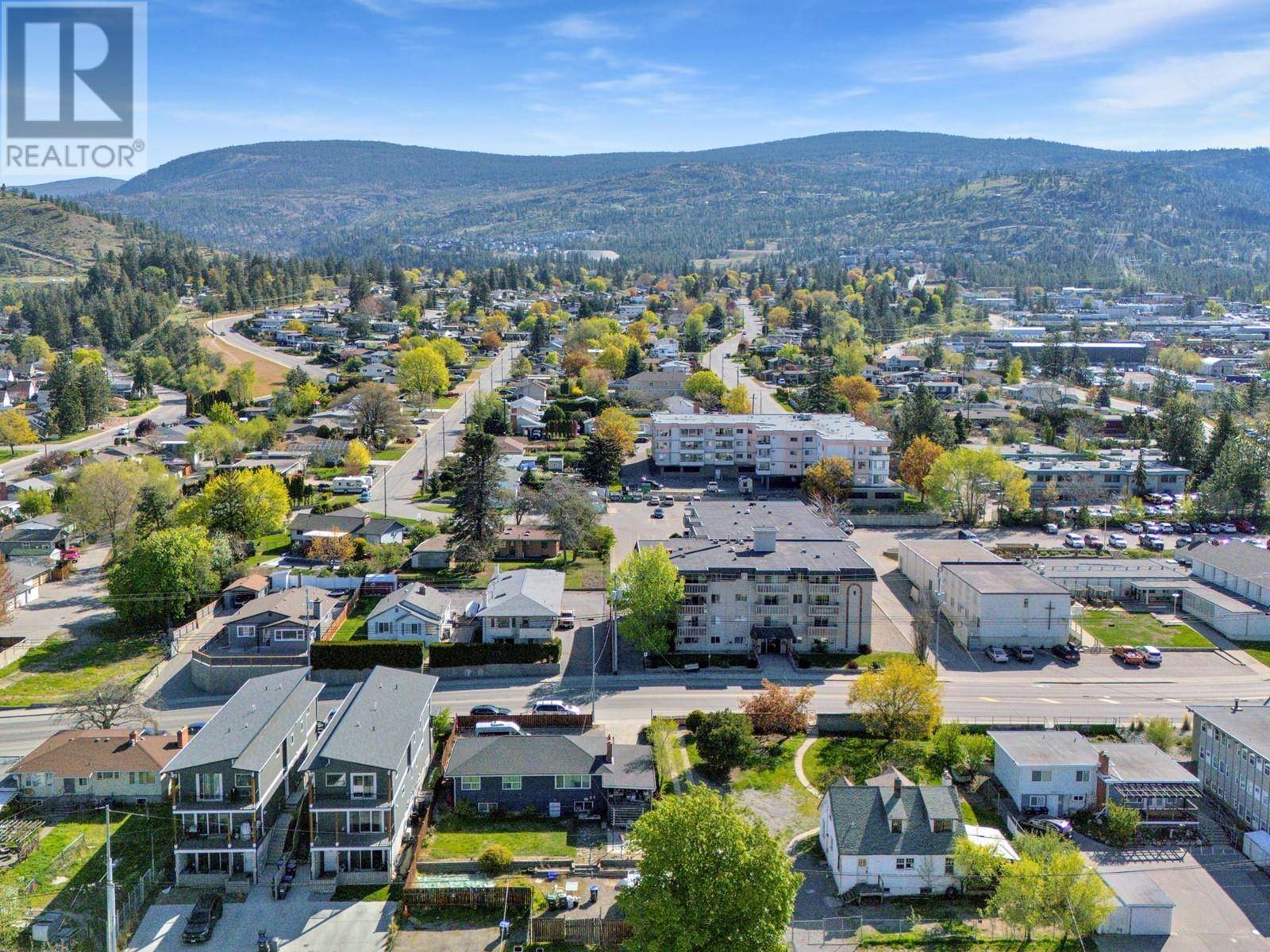 Penticton, BC V2A4V9,1471 & 1473 GOVERNMENT Street