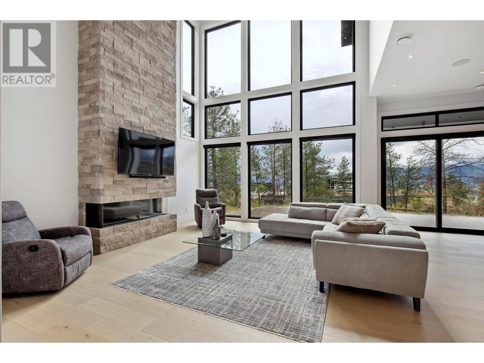 West Kelowna, BC V4T3B5,1561 Cabernet Court
