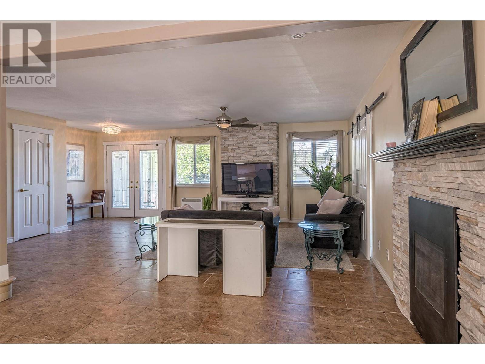 Vernon, BC V1H2C1,10718 Pinecrest Road