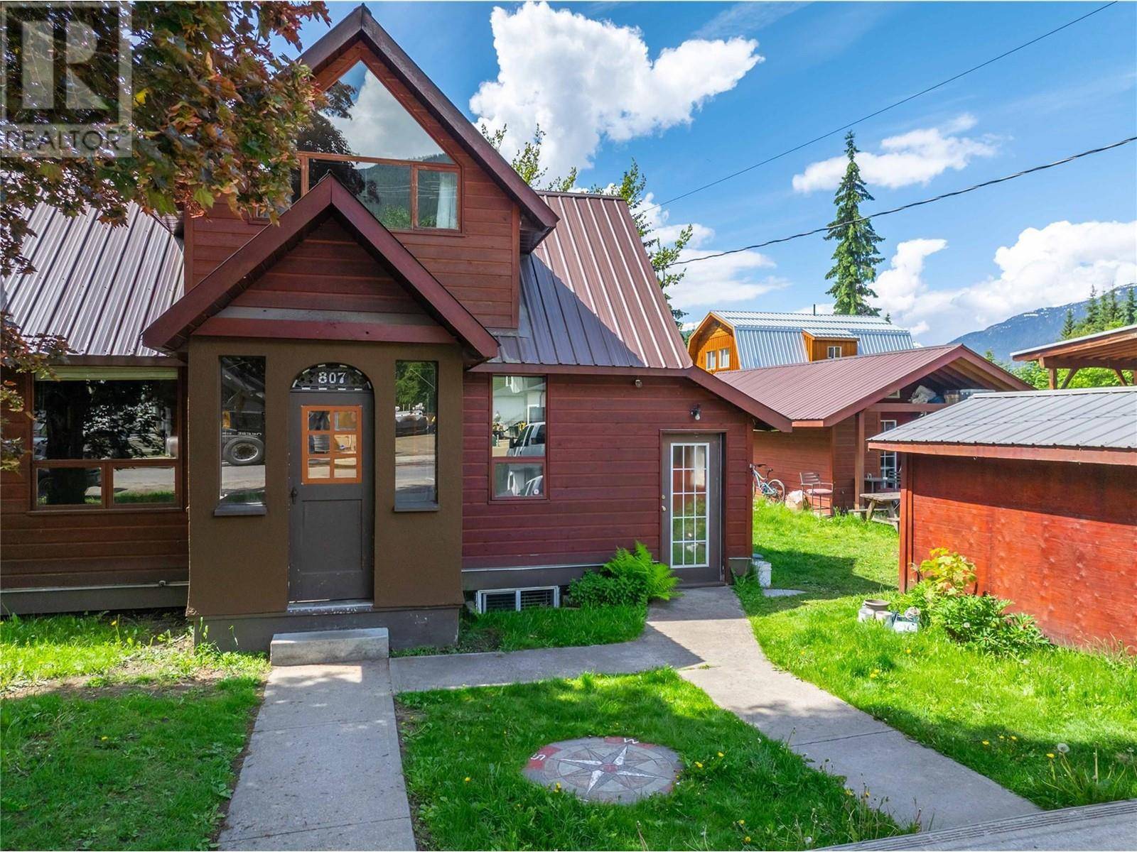 Revelstoke, BC V0E2S0,807 Oscar Street