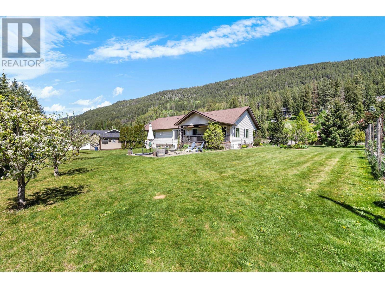 Creston, BC V0B1G6,1333 8th Avenue N