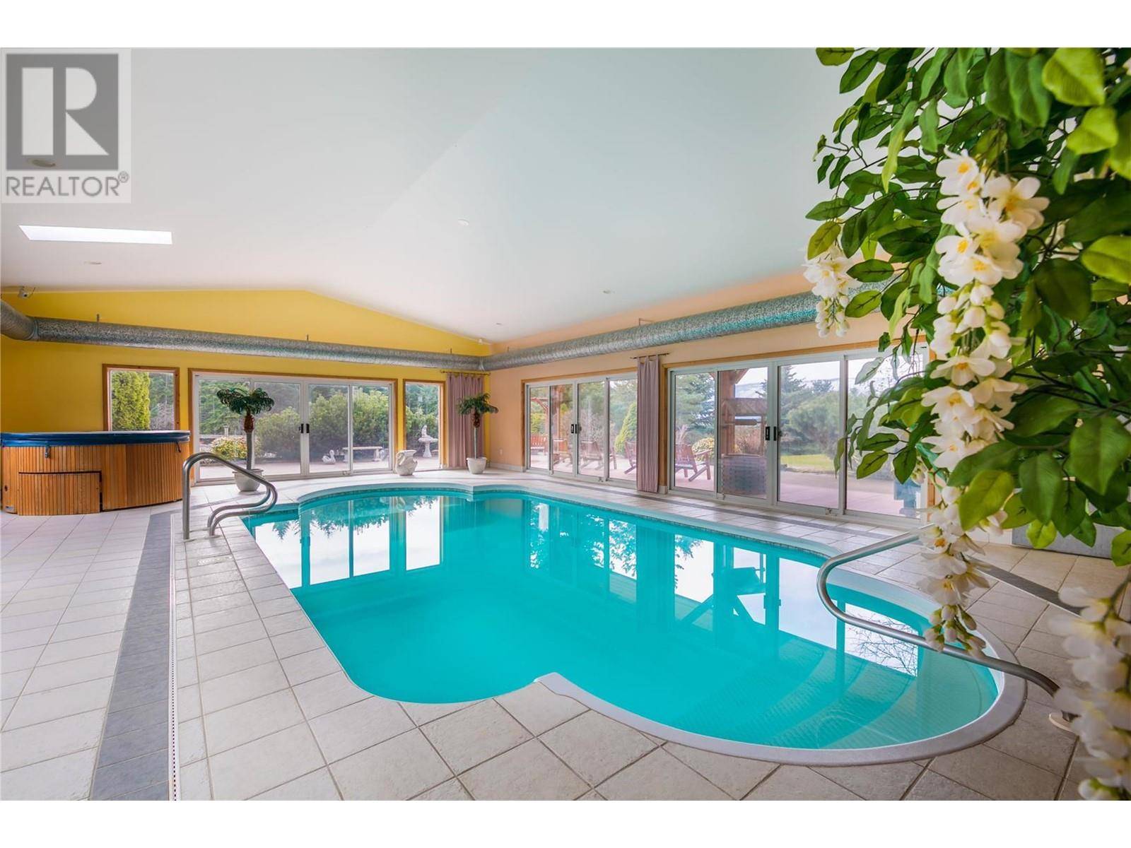 Salmon Arm, BC V1E3G9,2190 30 Street NE