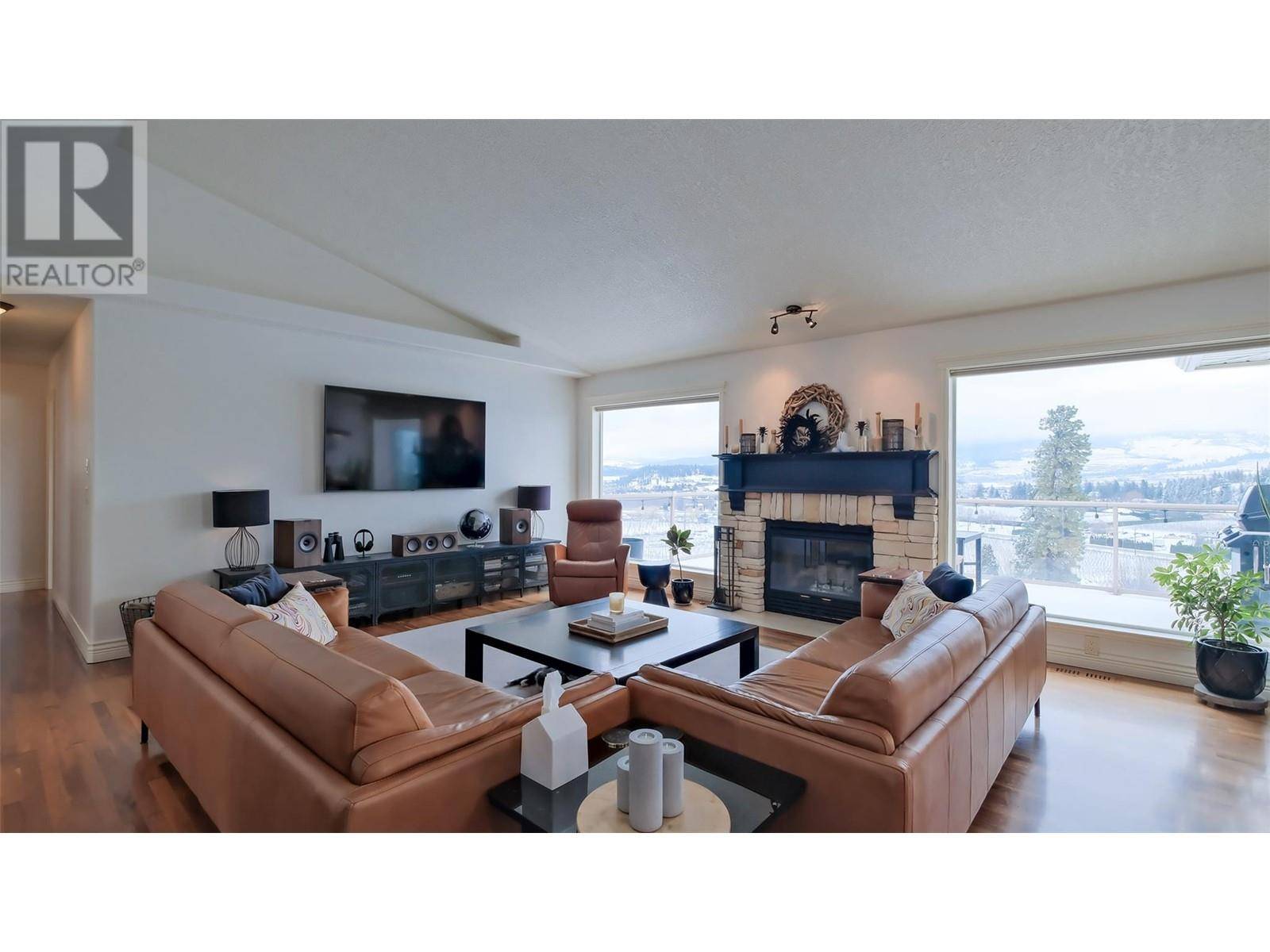 Kelowna, BC V1V1M9,2377 Silver Place