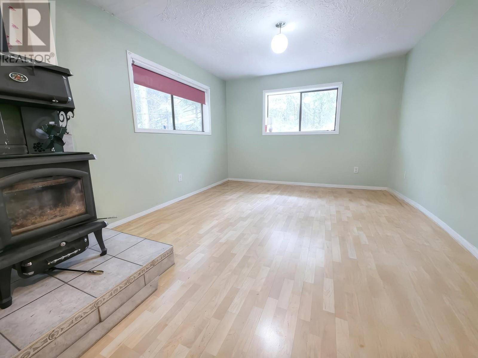 Kitchener, BC V0B1G0,5603 Kitchener Road