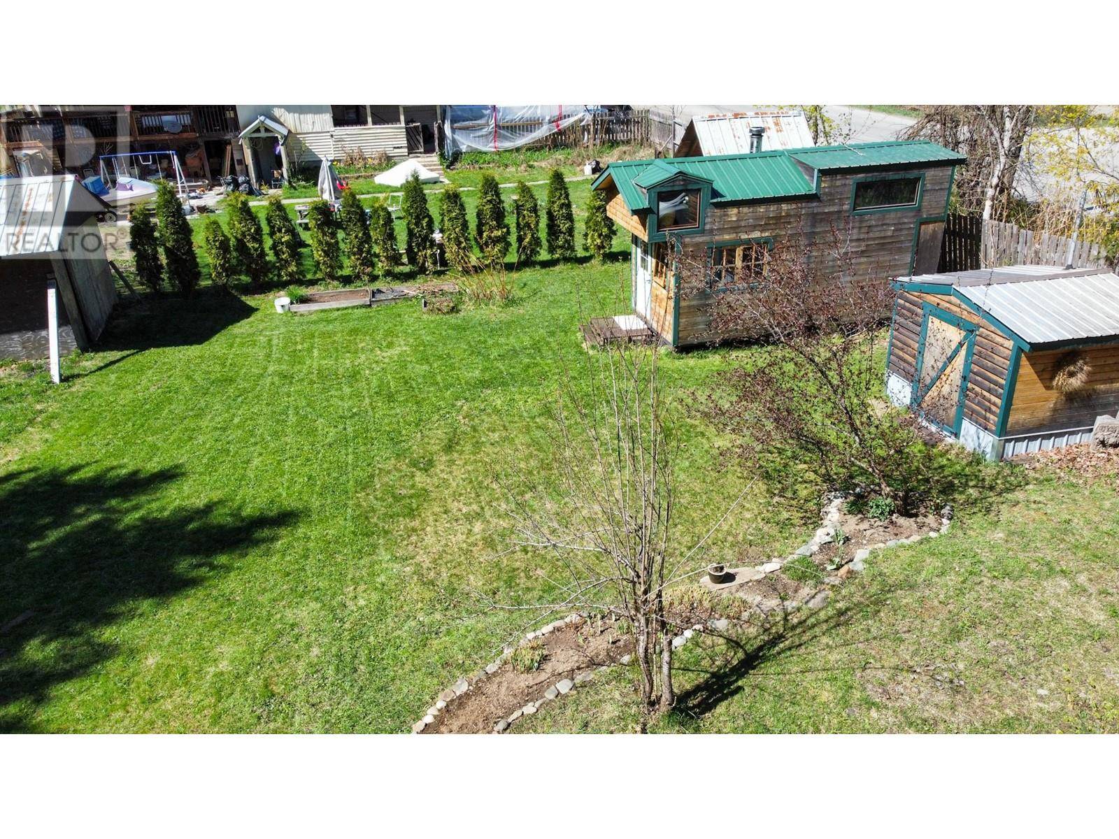 Ymir, BC V0G2K0,7404 1st Avenue