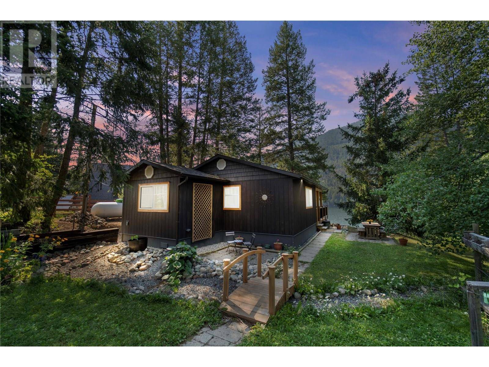 Kamloops, BC V2H1P3,2508 Stoney Drive