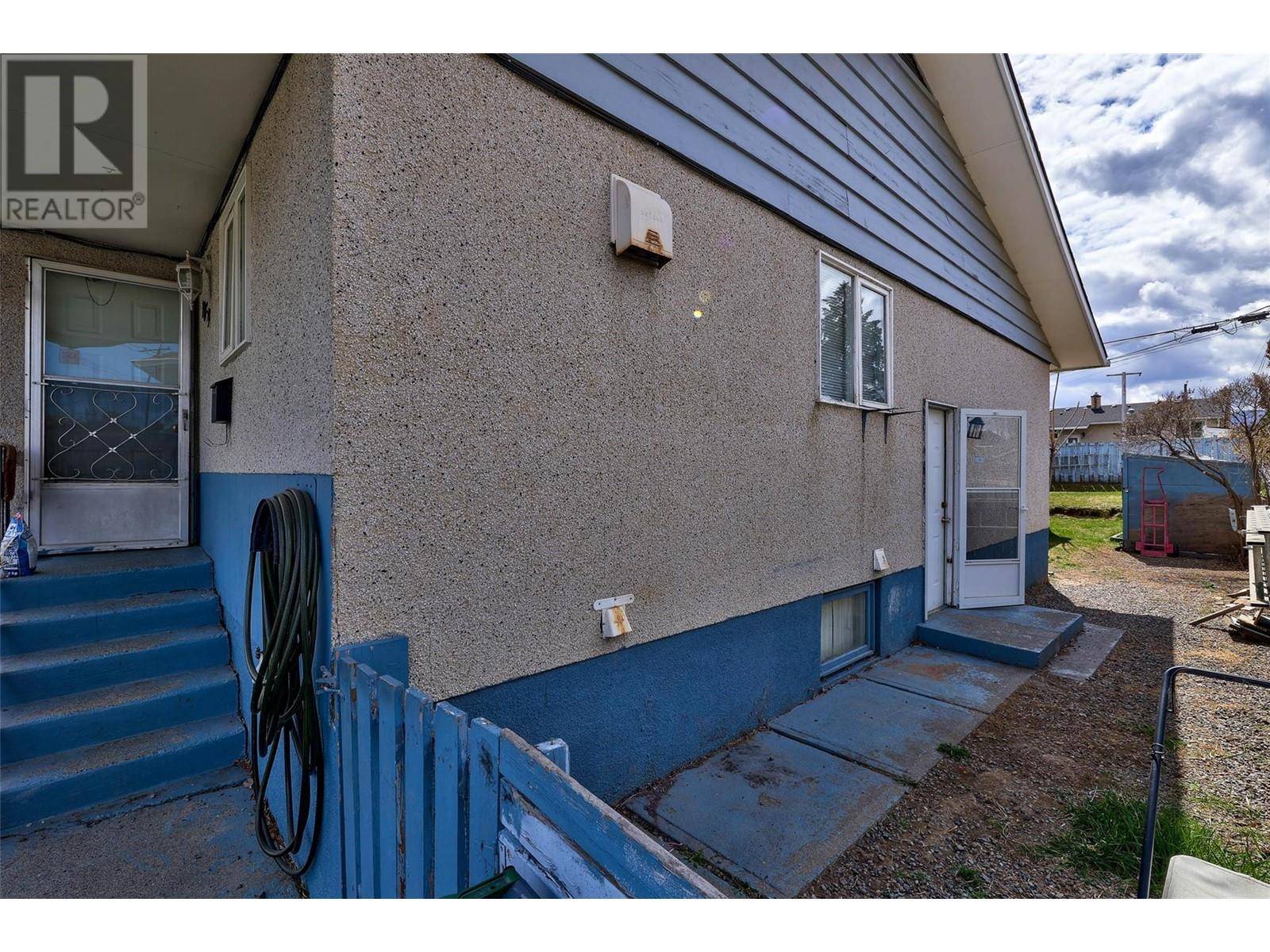 Kamloops, BC V2B1Y1,1057/1059 LETHBRIDGE Avenue