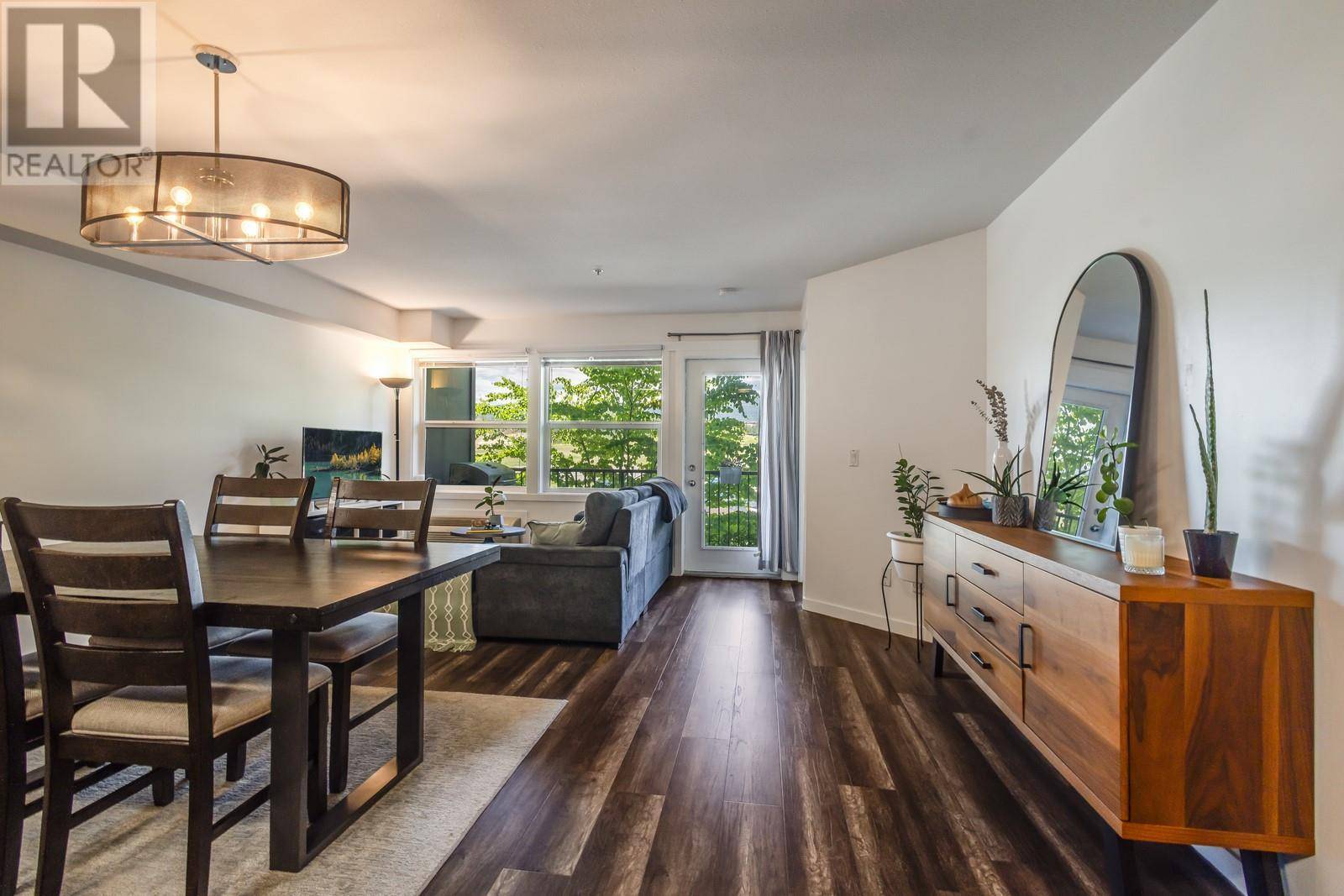 Kelowna, BC V1V2C5,1479 Glenmore RD North #209