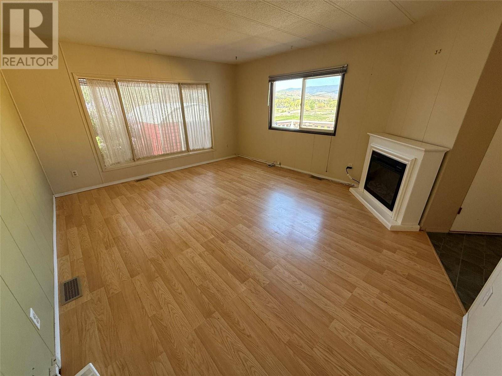 Vernon, BC V1H1X4,6902 Okanagan Landing RD #15