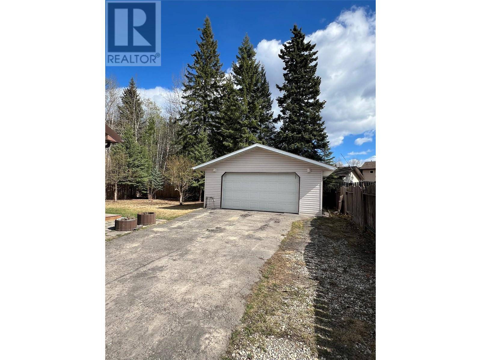 Tumbler Ridge, BC V0C2W0,236 MURRAY Drive