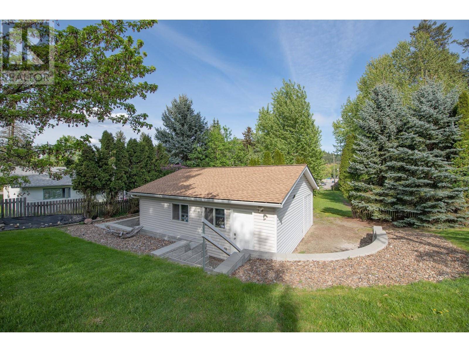 Lumby, BC V0E2G0,2279 Catt Avenue