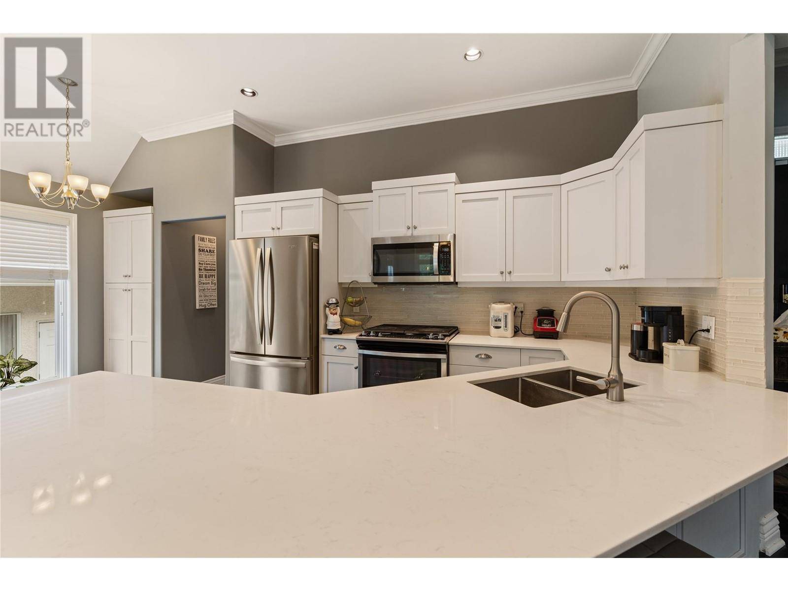 Kelowna, BC V1V1Z8,2993 Quail Crescent