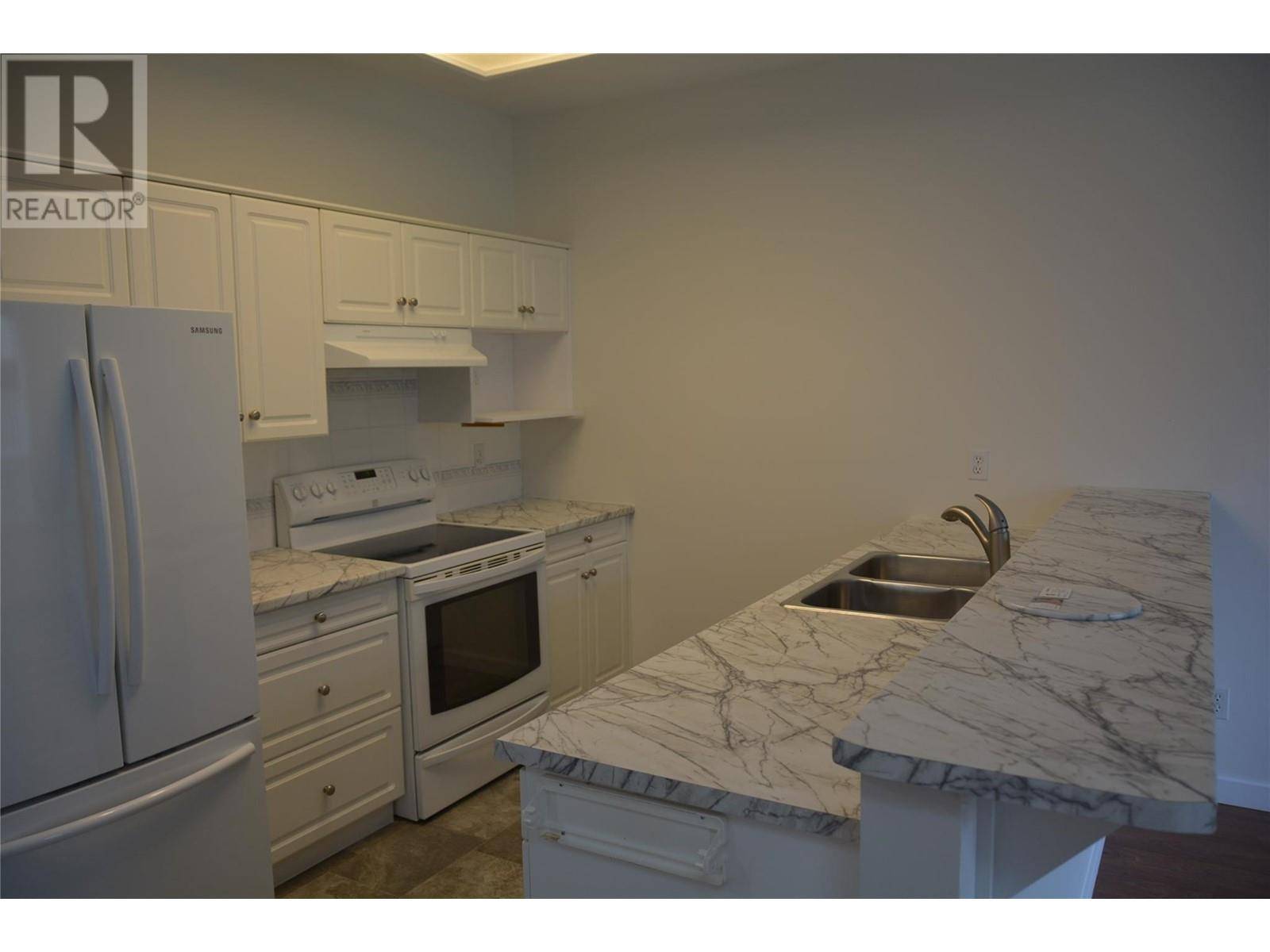 Kamloops, BC V2B6T7,650 HARRINGTON RD #6