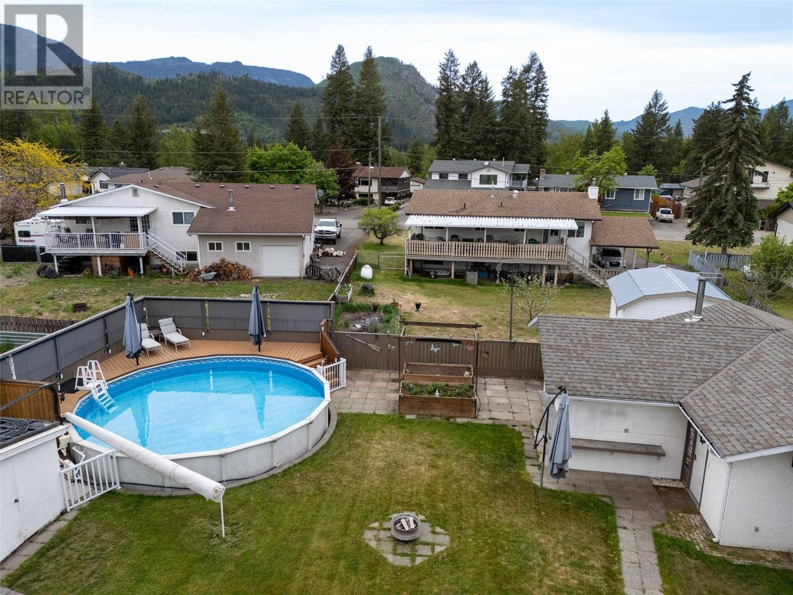 Barriere, BC V0E1E0,446 ORIOLE Way