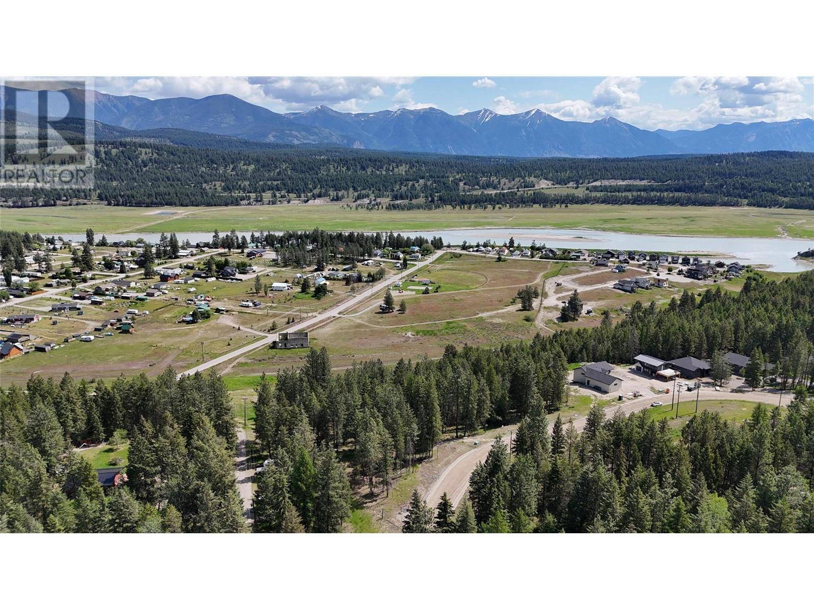 Wardner, BC V0B2J0,SL1 OSPREY LANDING Drive