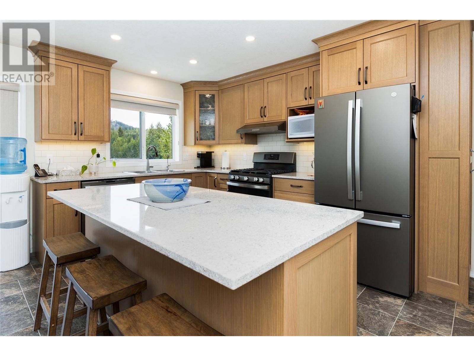 Salmon Arm, BC V1E1X6,2240 97B Highway SE