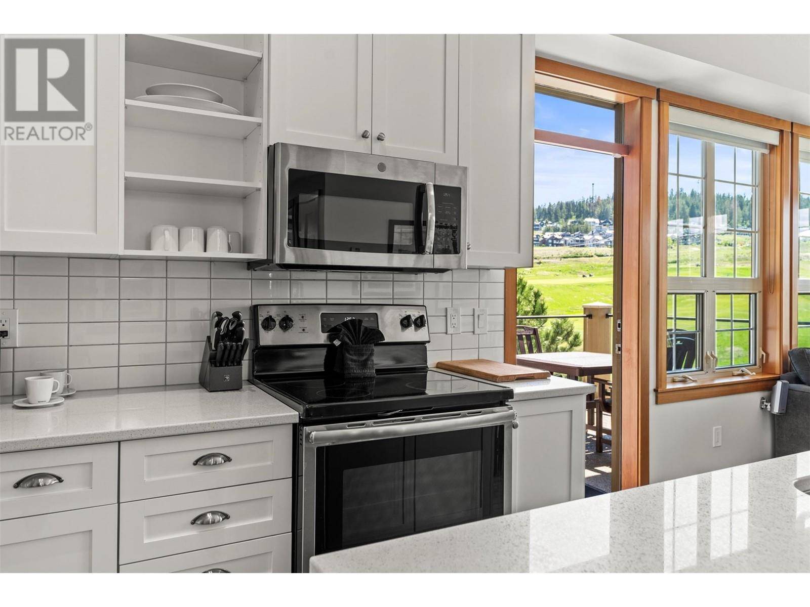 Vernon, BC V1H1Y8,105 Village Centre CT #426