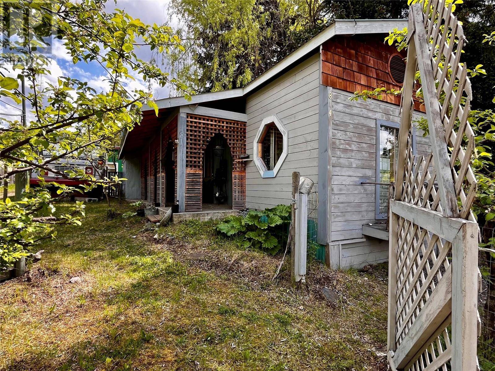 New Denver, BC V0G1S0,814 Josephine Street