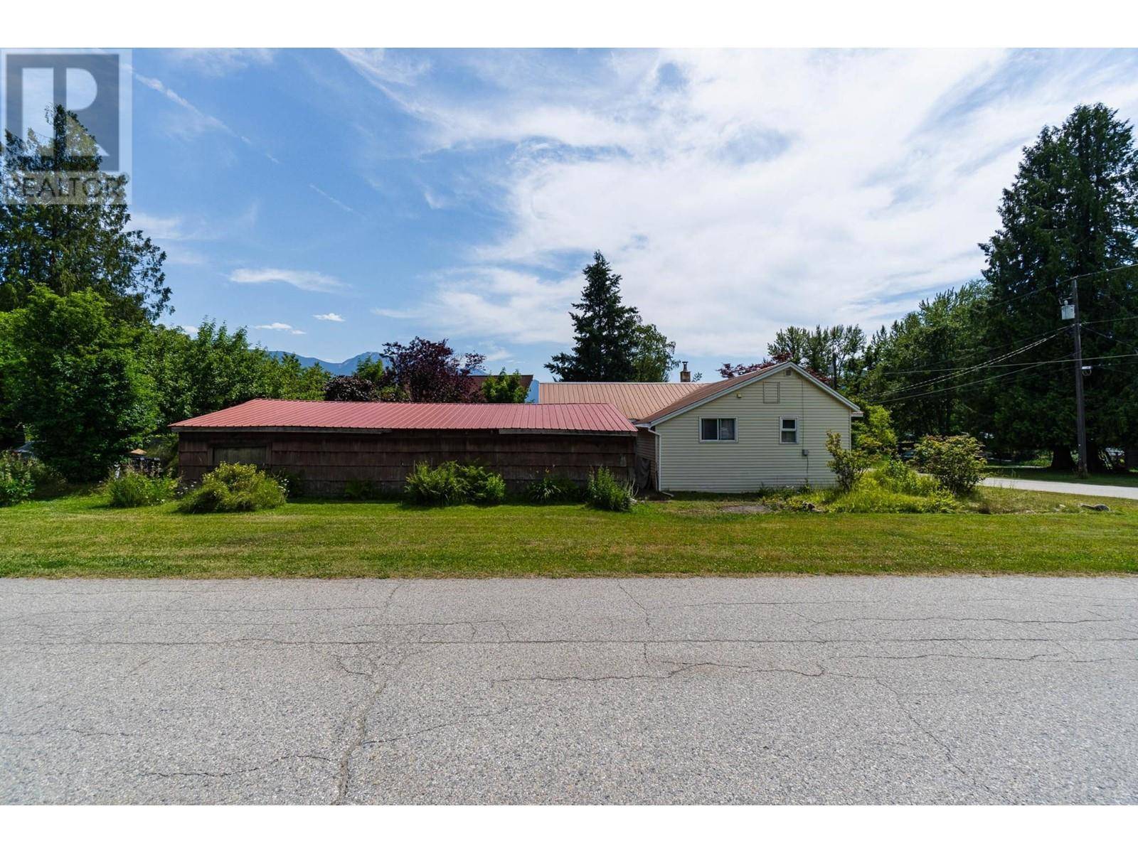 New Denver, BC V0G1S0,112 JOSEPHINE Street