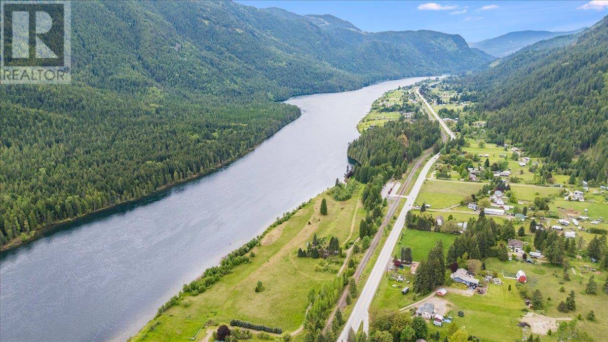 Castlegar, BC V1N4N7,1864 Highway 3A