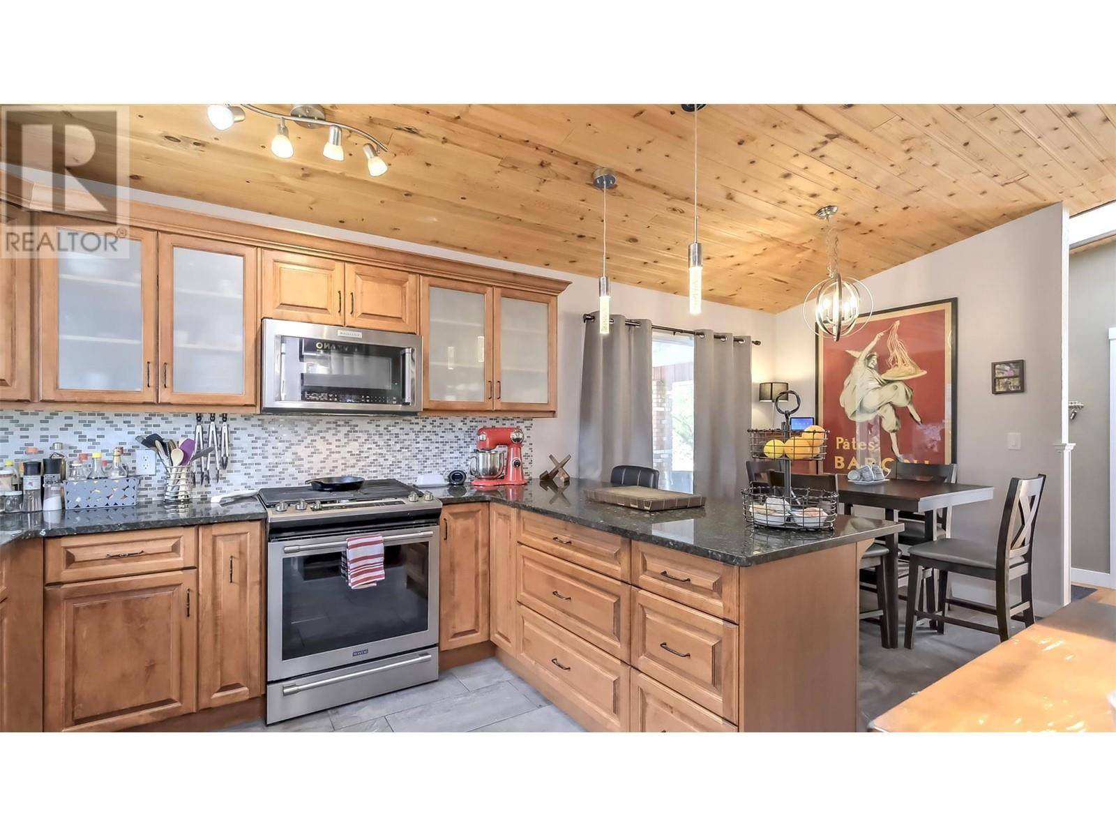 Summerland, BC V0H1Z4,12821 Schaeffer Crescent
