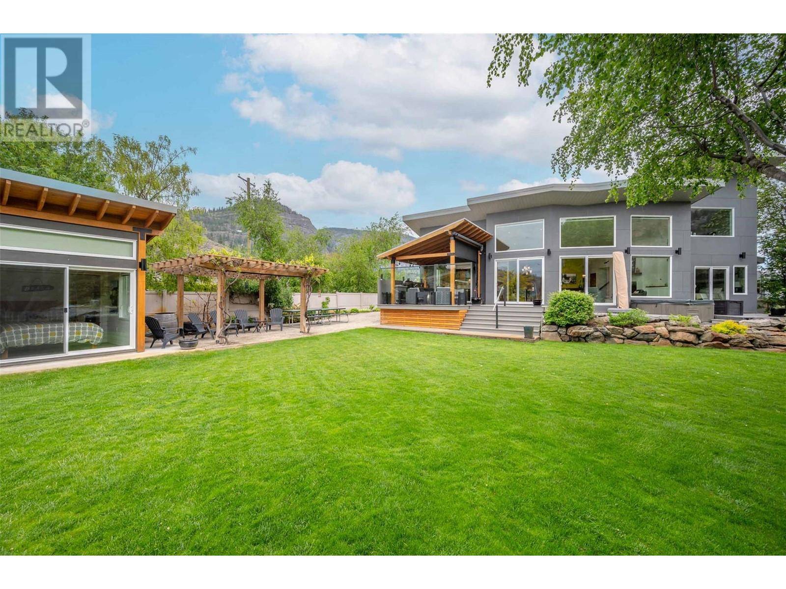Okanagan Falls, BC V0H1T2,252 Sundial Road