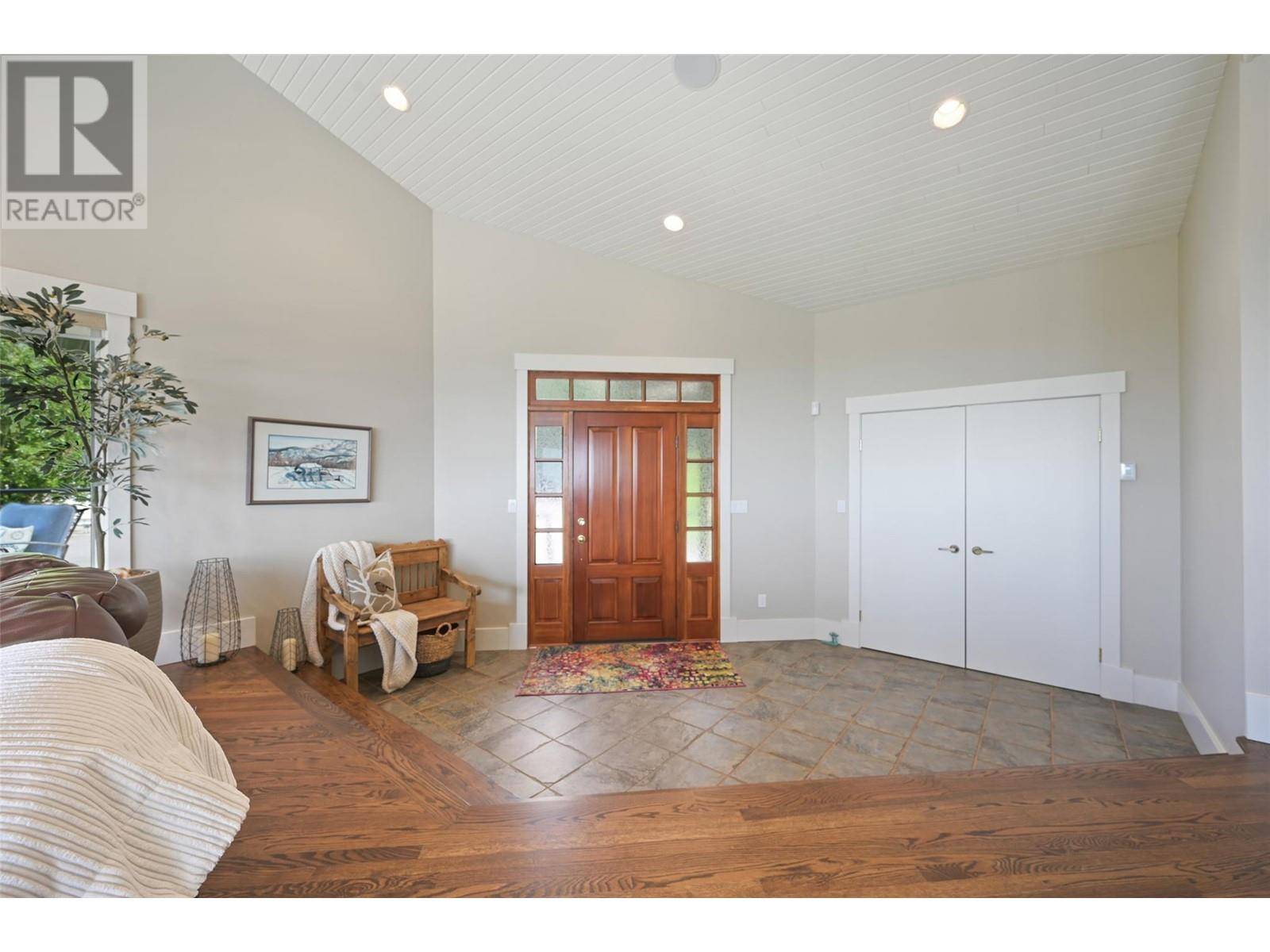 Invermere, BC V0A1K2,9520 JUNIPER HEIGHTS Road