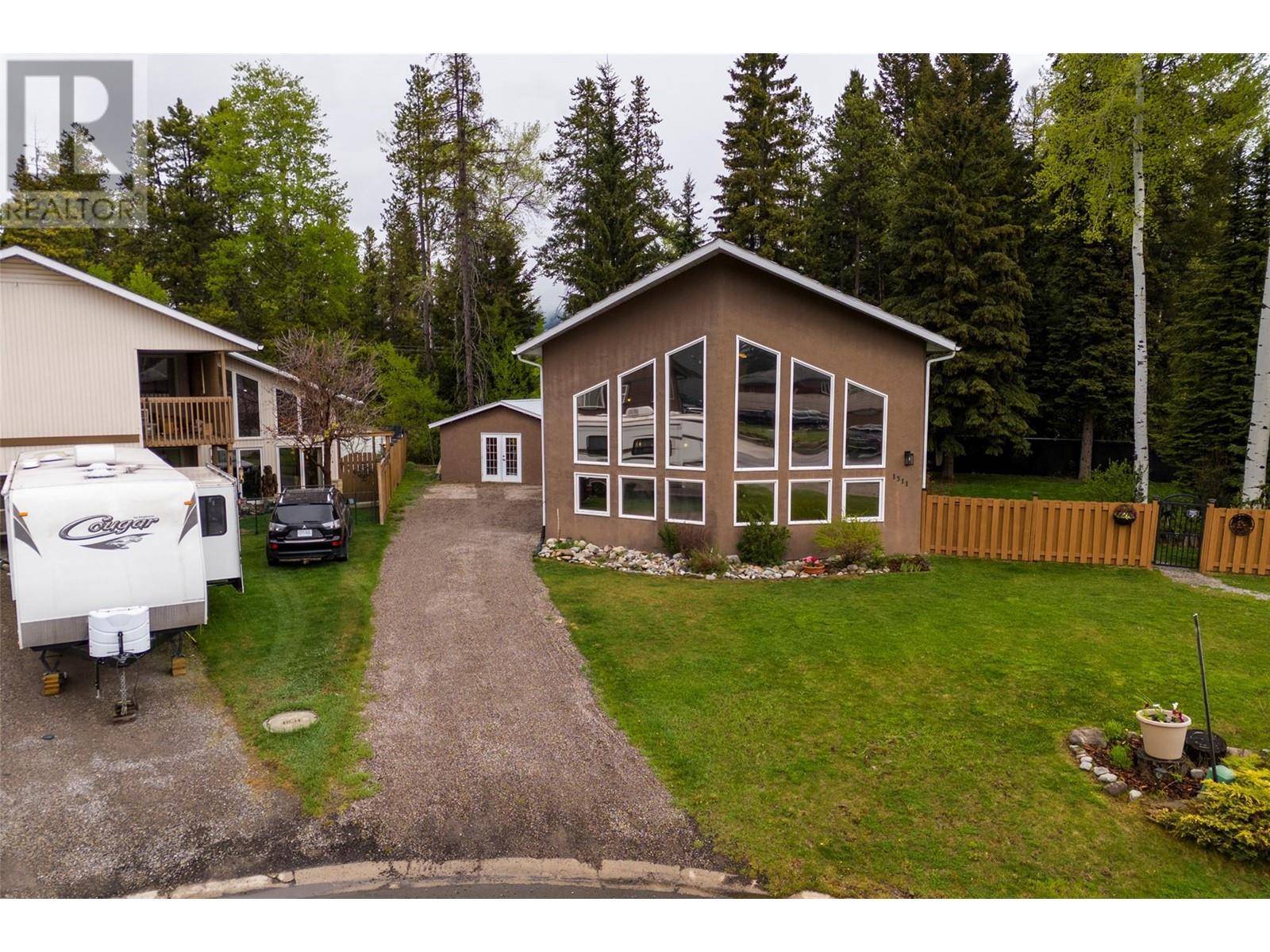 Sparwood, BC V0B2G2,1311 Cypress Place