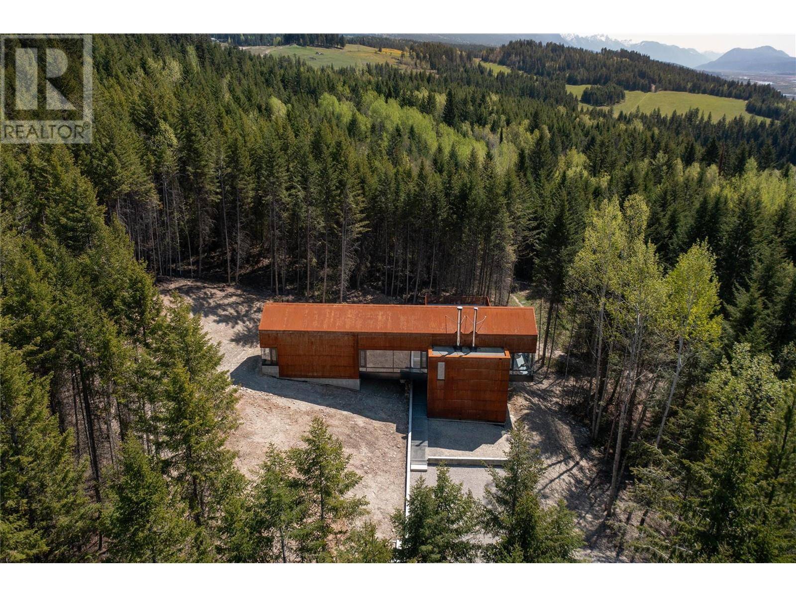 Golden, BC V0A1H0,2060 McMurdo Road